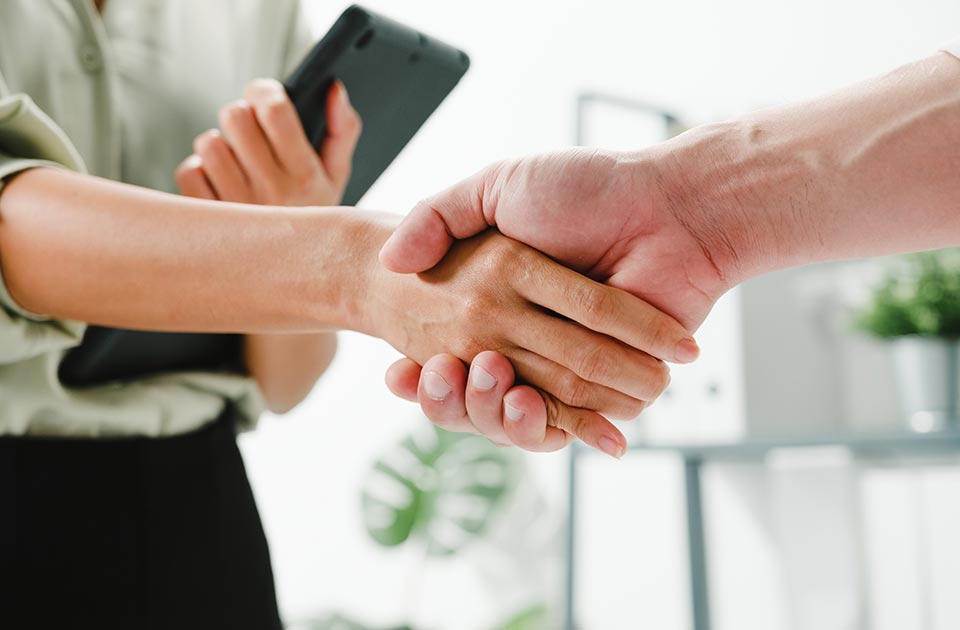 智能电容器的应用领域介绍以及特点